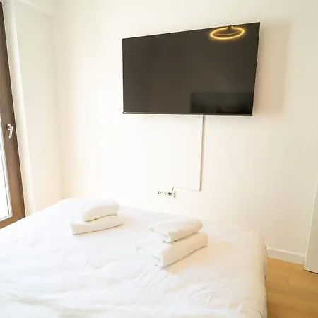 South&west By Belmont Realty דירה