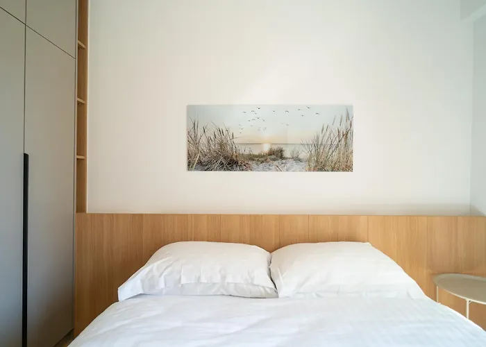 South&west By Belmont Realty Apartman