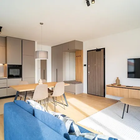 Lägenhet South&west By Belmont Realty